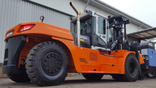 Mills CNC goes for heavy handling with Doosan’s gentle giant