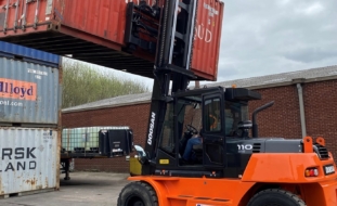 Hayward Transport goes for reliability with refurbished forklift from Rushlift