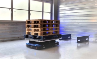 iFollow mobile robot range ups capacity to 1500 kg