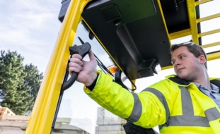 New operator assistance solutions from Hyster® support tough industries 