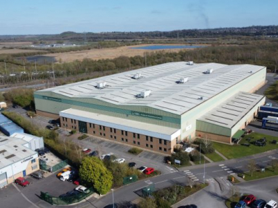 Jungheinrich scores A* in supporting educational resources supplier’s zero-carbon journey