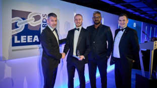 Winners lift their LEEA Awards and raise the industry