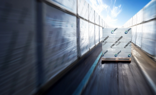 Amcor to present engineered Stretch Hood solutions for automated pallet protection at LogiMAT 2026