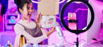 AUTHENTICITY SELLS: WHY GREAT INFLUENCER CAMPAIGNS DEPEND ON GREAT FULFILMENT